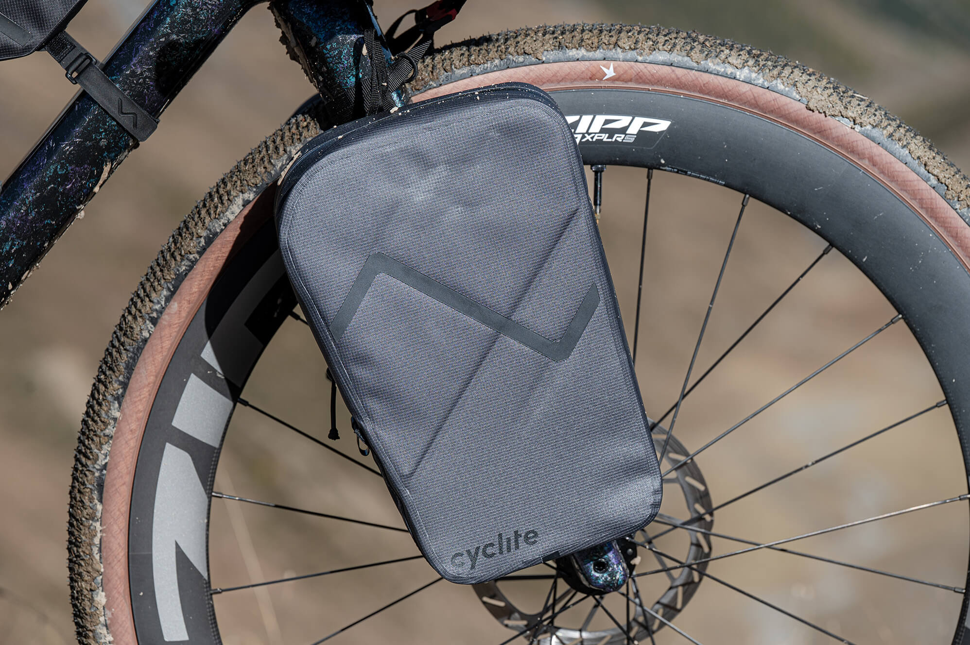 fork bags gravel bike FORK BAG / 01 – Gabeltasche Level 2.0