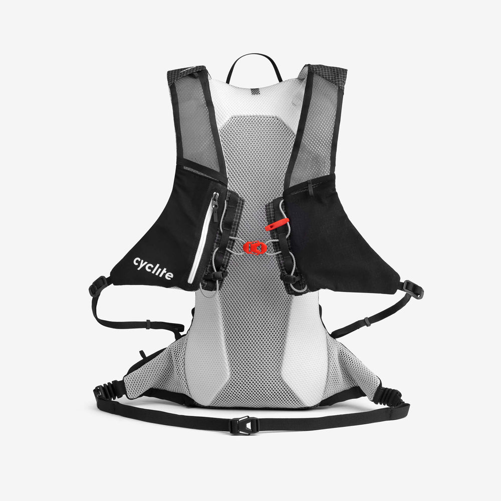 RACE BACKPACK / 02 – Dein ultraleichter Rennbegleiter | CYCLITE