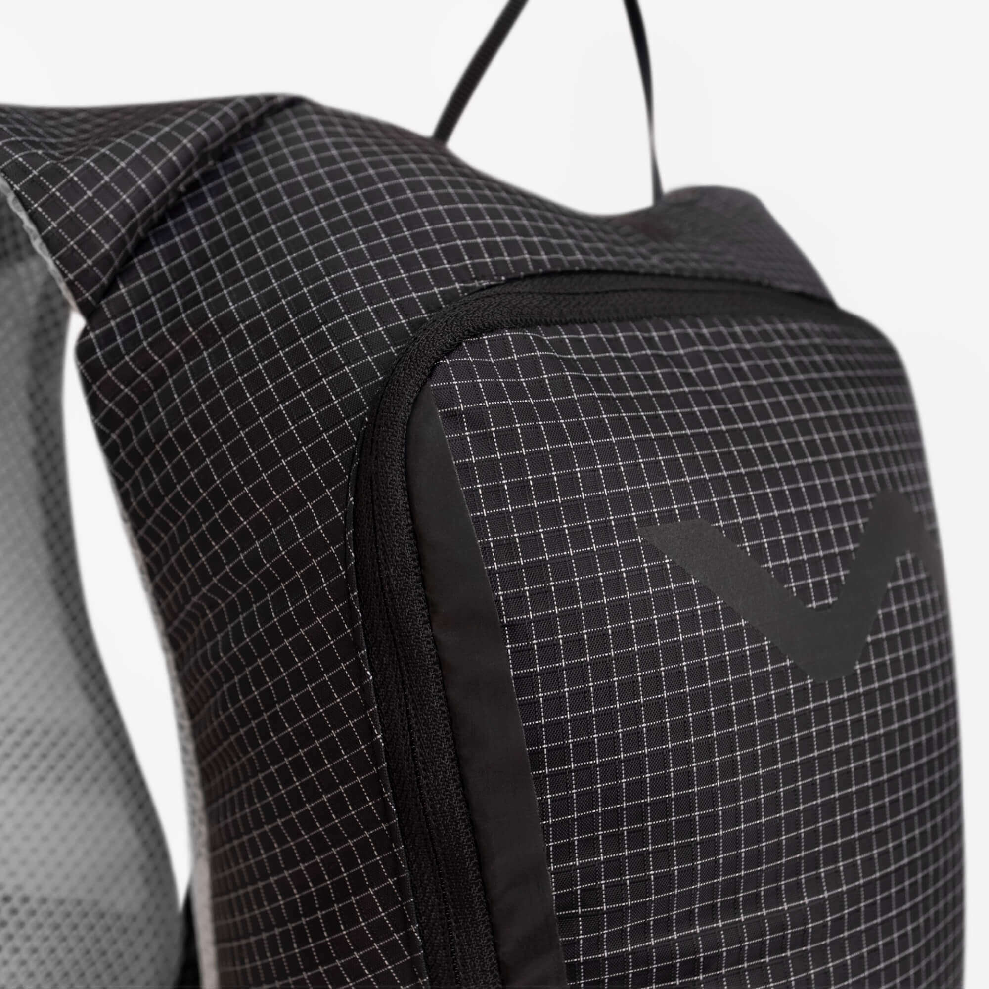 Race-Backpack-02_Top-Detail