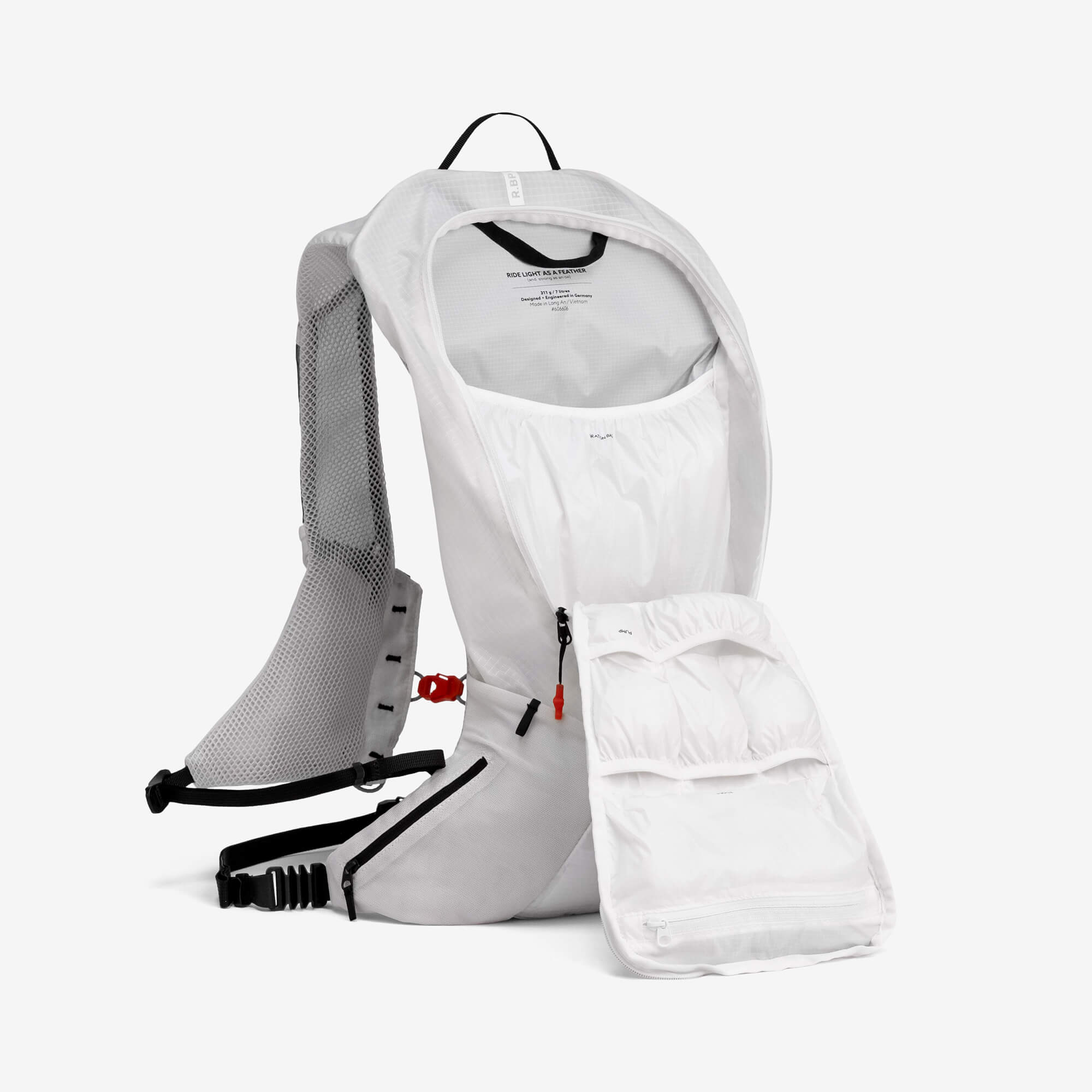 Race-Backpack-02_Inside-View