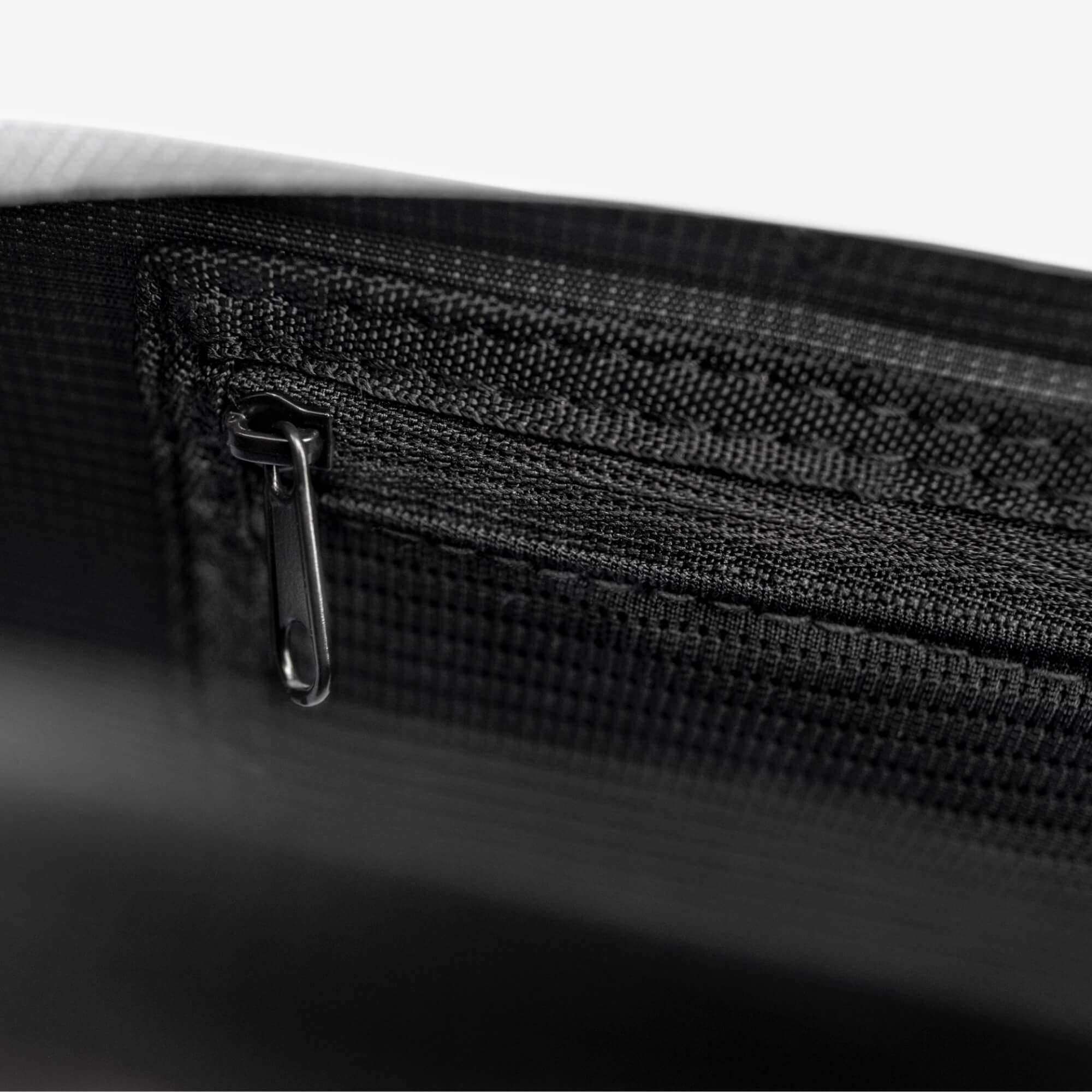 Top-Tube-Bag-03_Inside-Detail